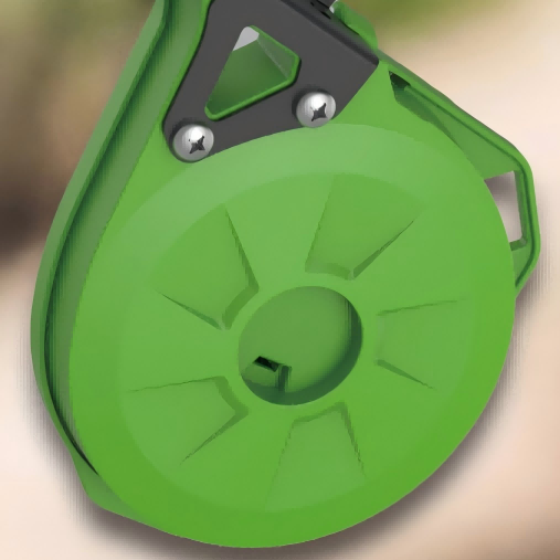 High capacity Gasoline Chipper Shredder processing 100mm thick branches